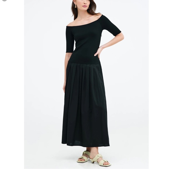 Marcella NYC Dresses & Skirts - Marcella NYC Mila Maxi Dress Size M Women Off The Shoulder Pockets In Black